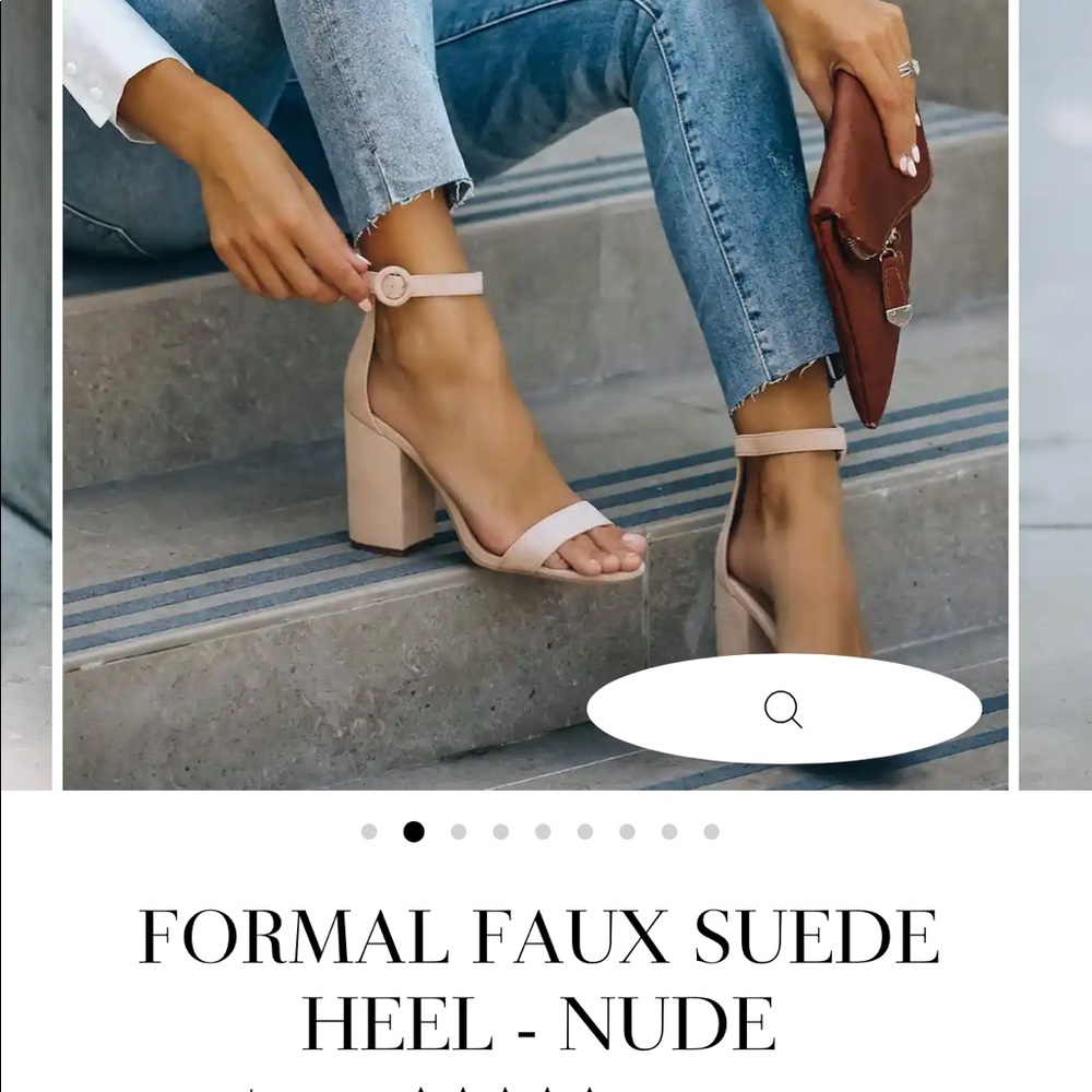 NWOT Vici Nude heel